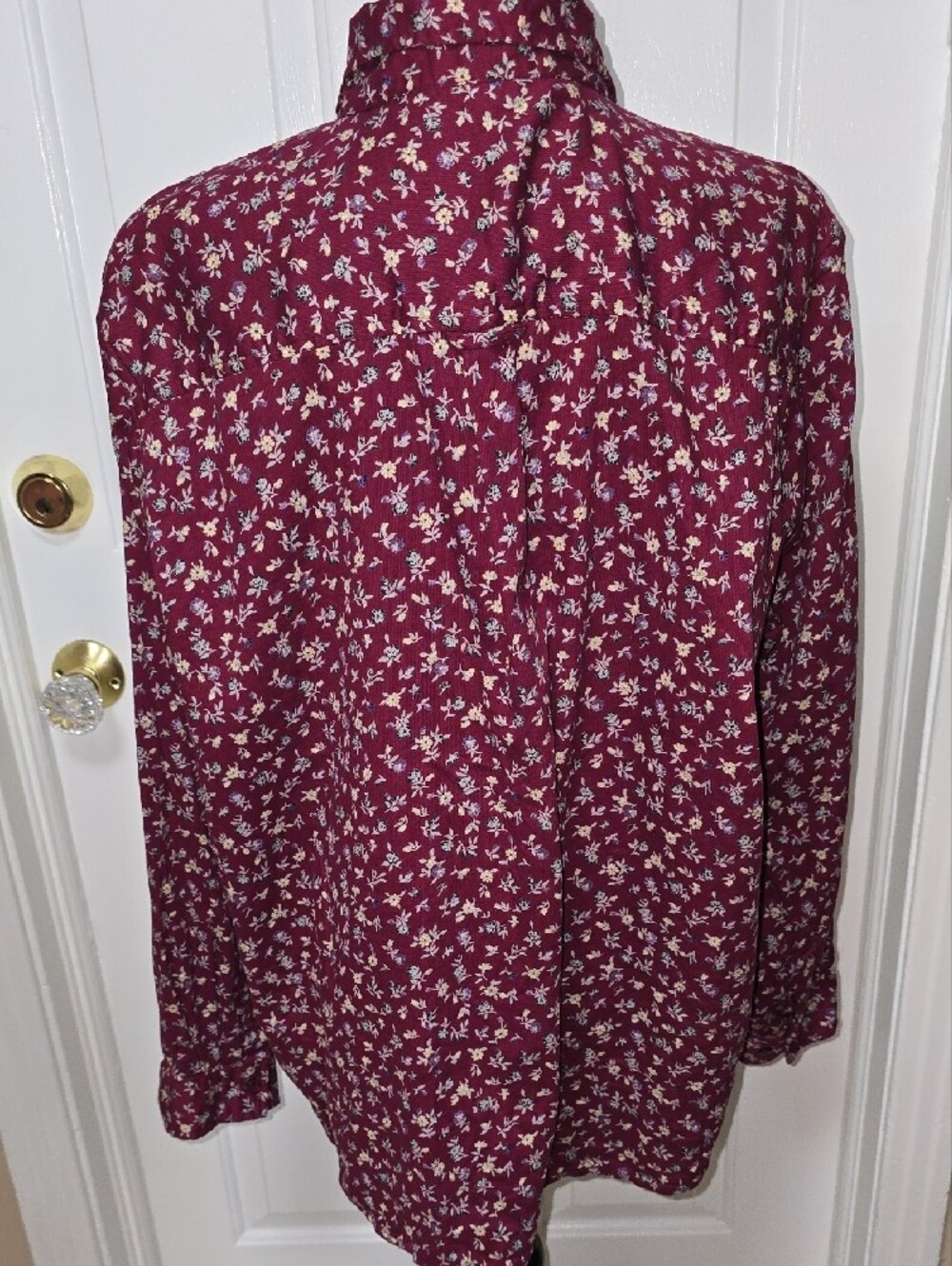 Dress Barn Classic Button-Up Shirt in Burgundy Floral Size 18W-20W - Picture 9 of 14